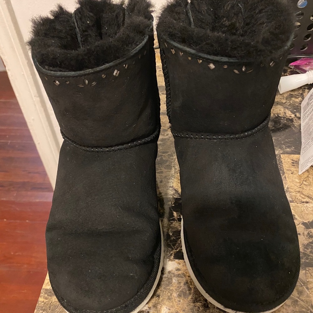 Black Ugg’s